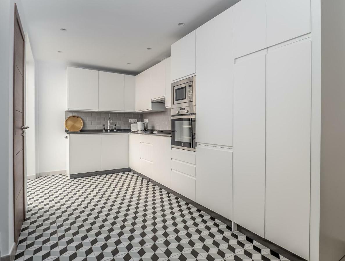 فيلا Marbella Old Town : Luxury Townhouse المظهر الخارجي الصورة